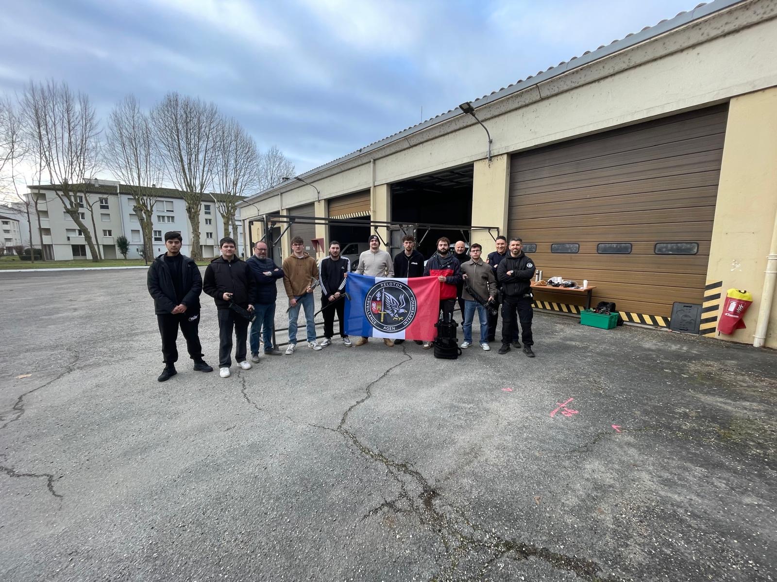 Elèves et apprentis du lycée conçoivent une porte d'entrainement pour le PSIG d'Agen
